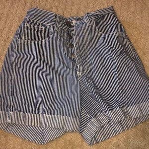 Striped Guess shorts